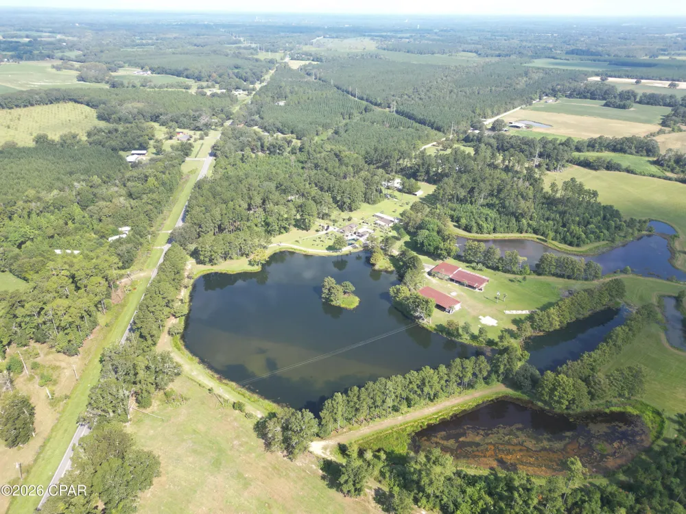 4630 Canary Road Graceville, FL 32440