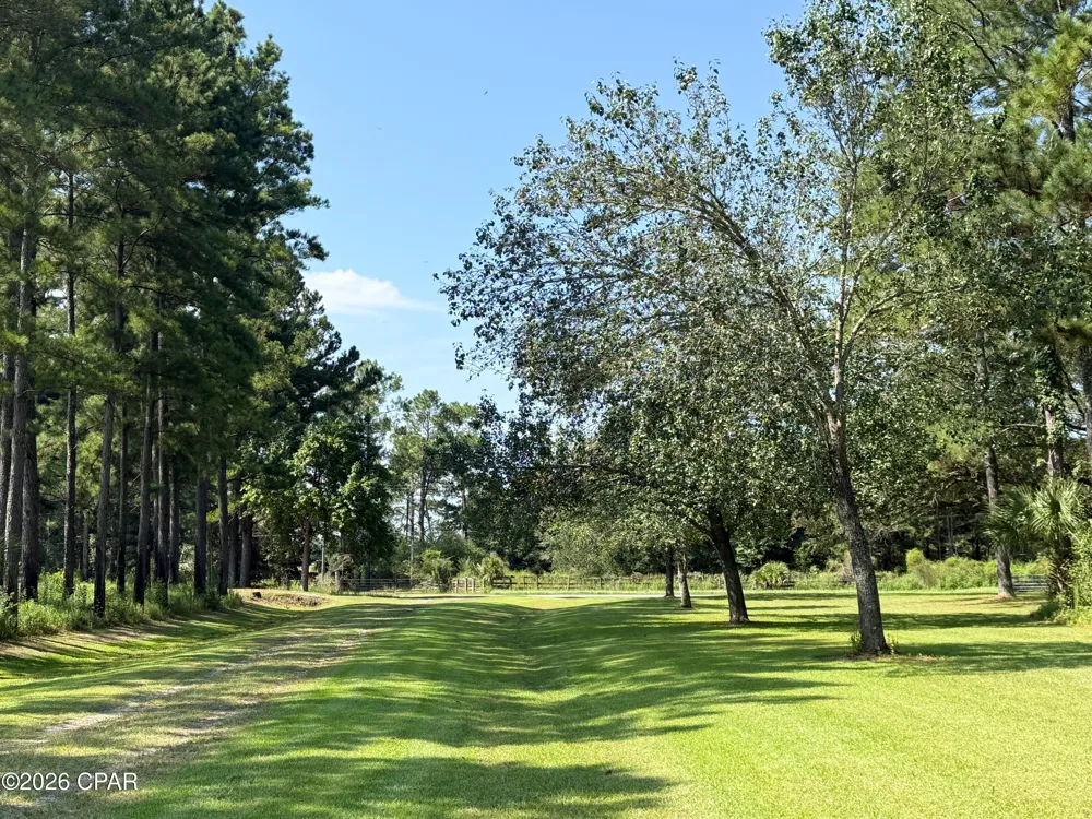 4630 Canary Road Graceville, FL 32440