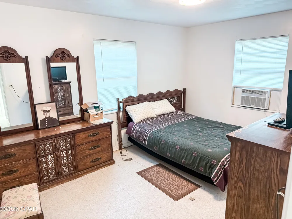 4630 Canary Road Graceville, FL 32440