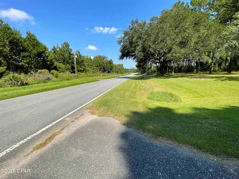 4630 Canary Road Graceville, FL 32440