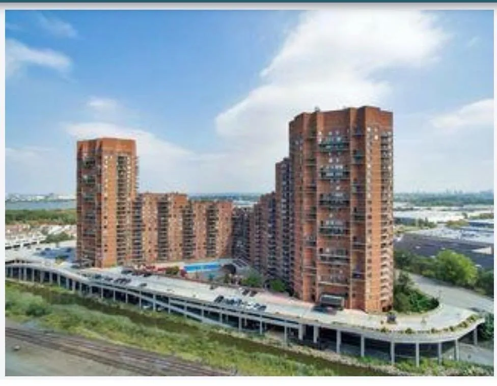238 HARMON COVE TOWER Secaucus, NJ 07094
