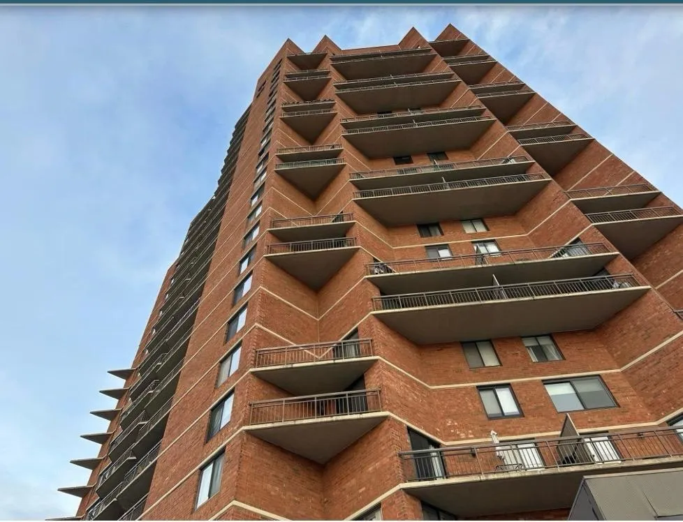 238 HARMON COVE TOWER Secaucus, NJ 07094