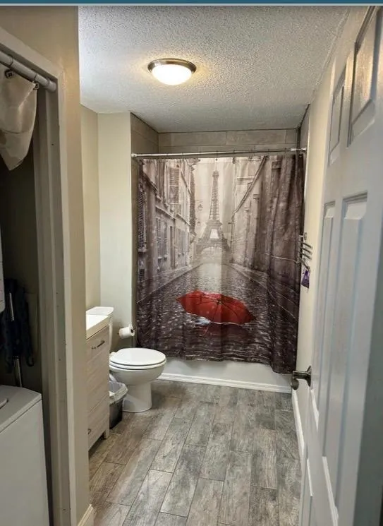 238 HARMON COVE TOWER Secaucus, NJ 07094