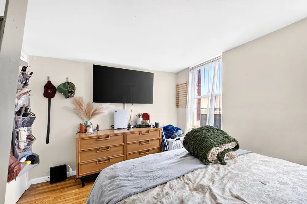 324 MONROE ST Hoboken, NJ 07030