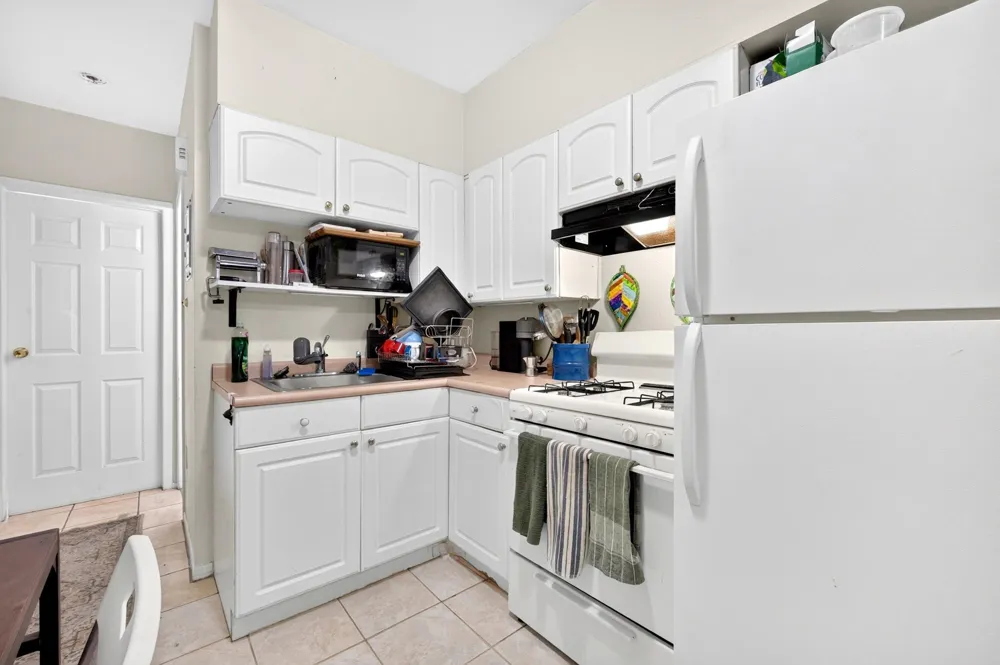 324 MONROE ST Hoboken, NJ 07030