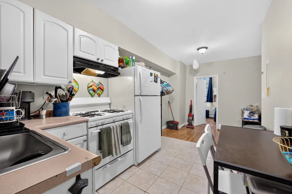 324 MONROE ST Hoboken, NJ 07030