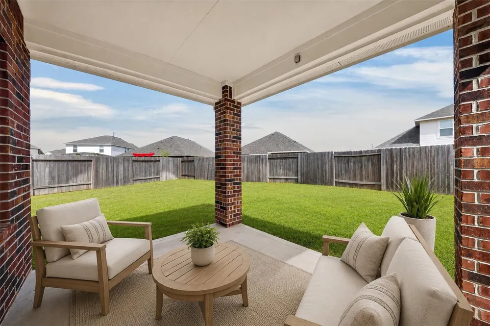 1902 Willow Ridge Ln Brookshire, TX 77423