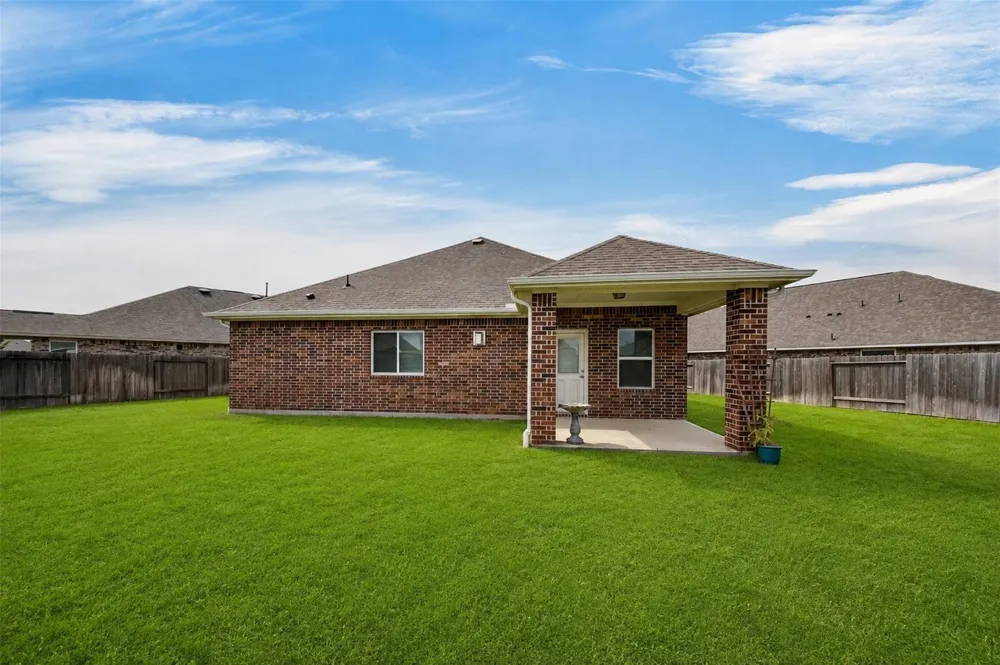 1902 Willow Ridge Ln Brookshire, TX 77423