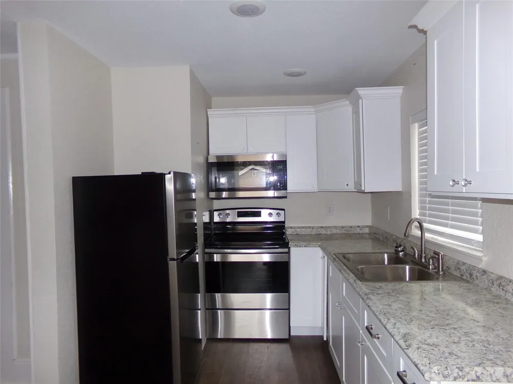 414 Pecan Street Angleton, TX 77515