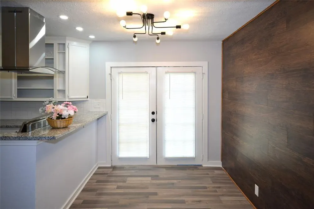 314 S 5th Street Highlands, TX 77562