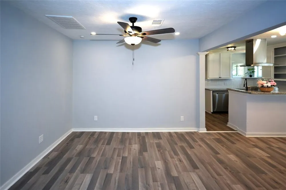 314 S 5th Street Highlands, TX 77562