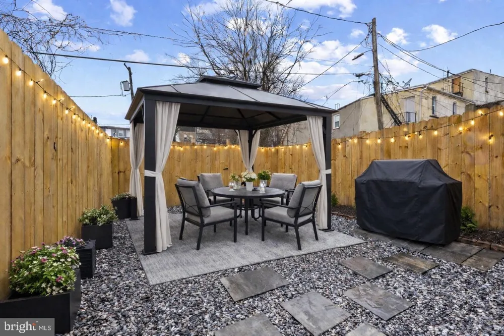 318 STRICKER STREET Baltimore, MD 21223