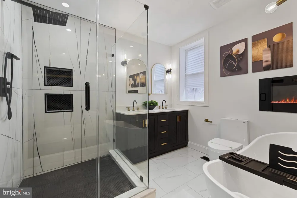 318 STRICKER STREET Baltimore, MD 21223