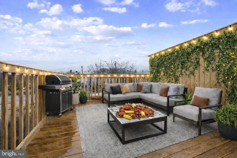 318 STRICKER STREET Baltimore, MD 21223