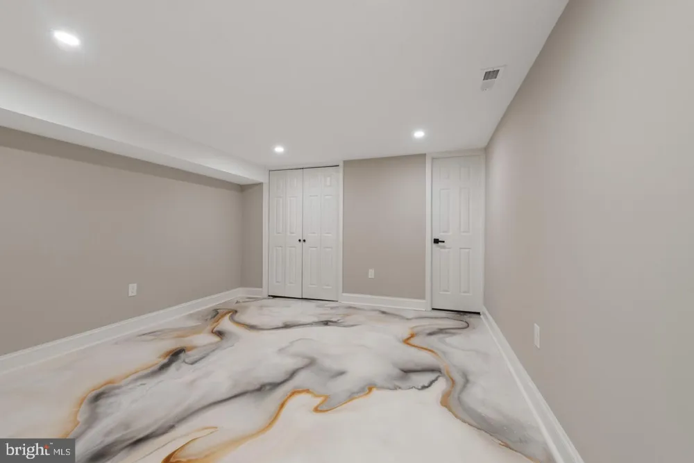 318 STRICKER STREET Baltimore, MD 21223