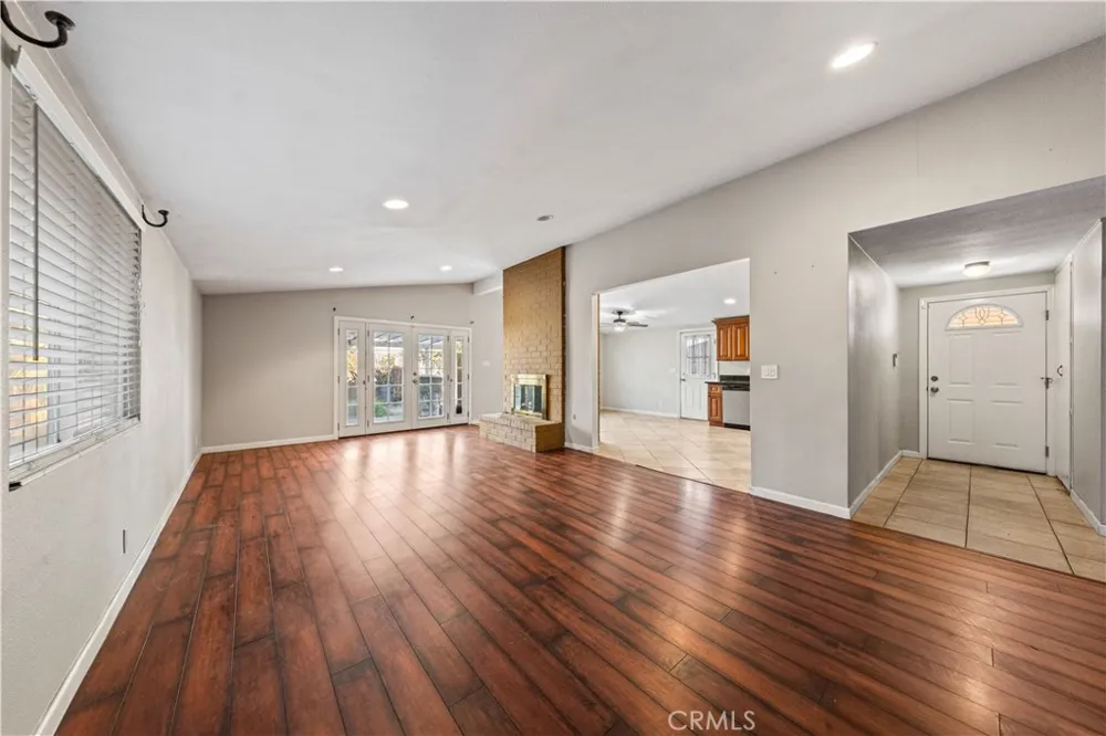 6790 El Cajon Dr Riverside, CA 92504