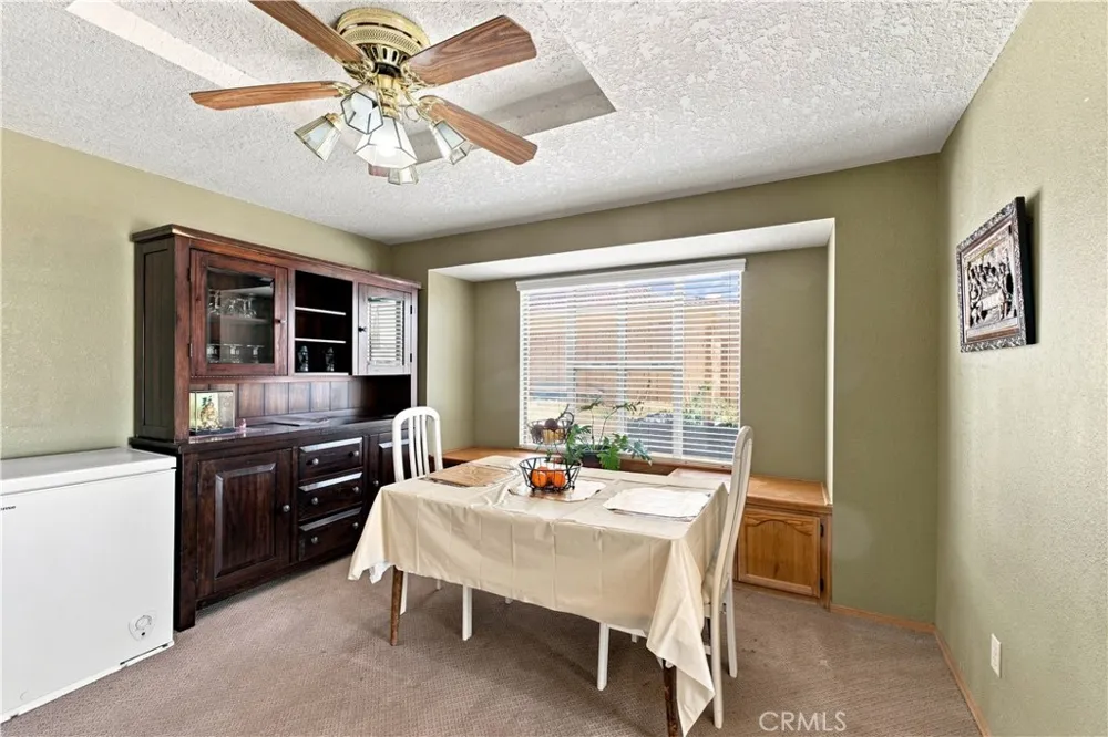 16239 Kamana Rd Apple Valley, CA 92307