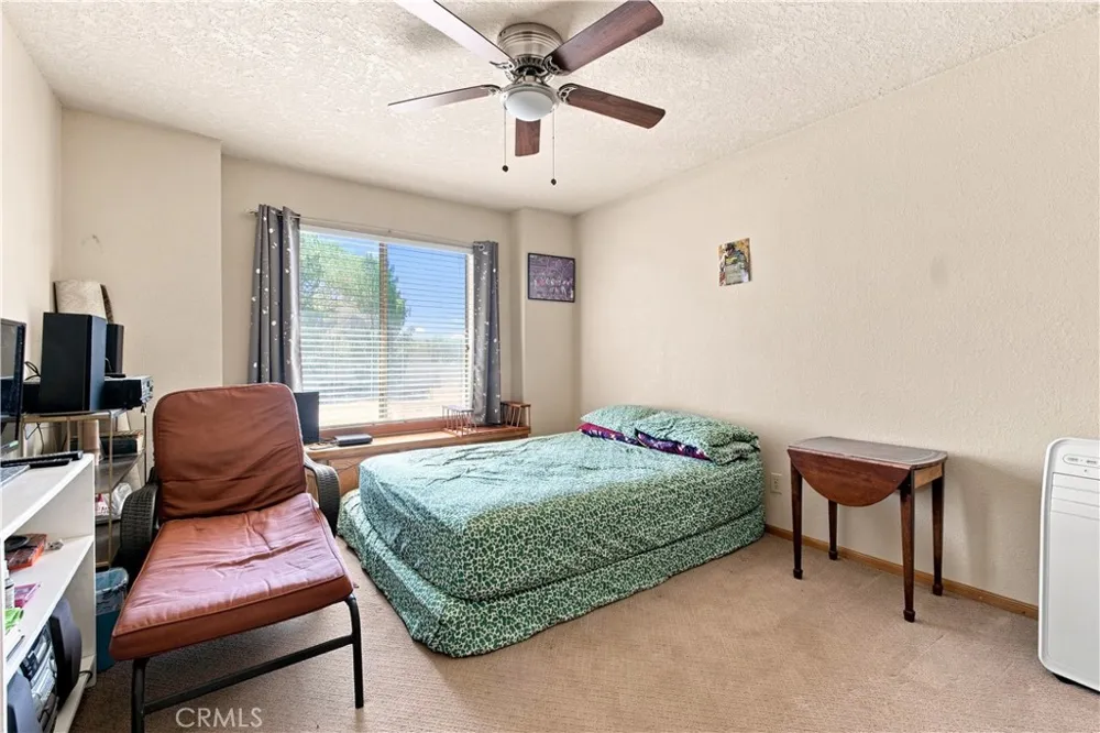 16239 Kamana Rd Apple Valley, CA 92307