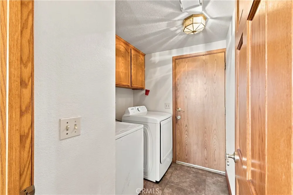 16239 Kamana Rd Apple Valley, CA 92307