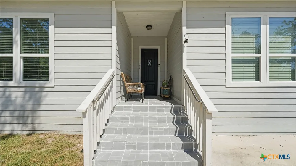 341 Comanche Street New Braunfels, TX 78130