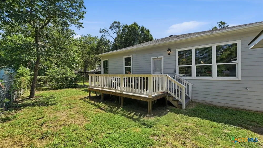 341 Comanche Street New Braunfels, TX 78130