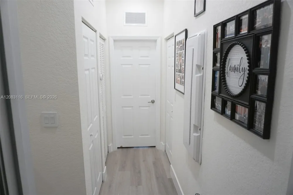 10589 W 32nd Ln Hialeah Gardens, FL 33018