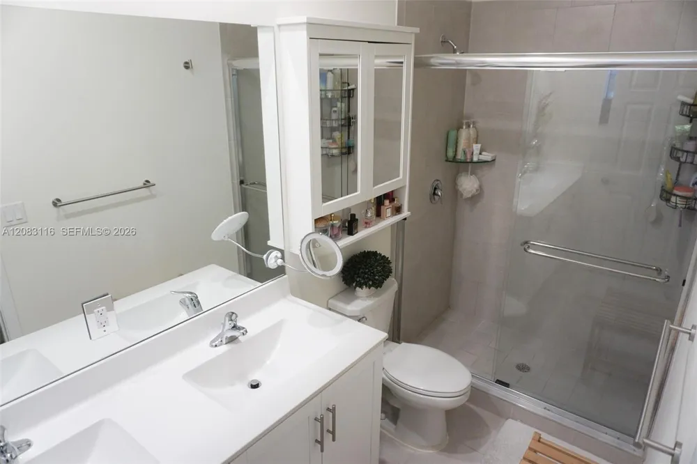 10589 W 32nd Ln Hialeah Gardens, FL 33018