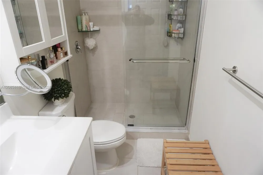 10589 W 32nd Ln Hialeah Gardens, FL 33018