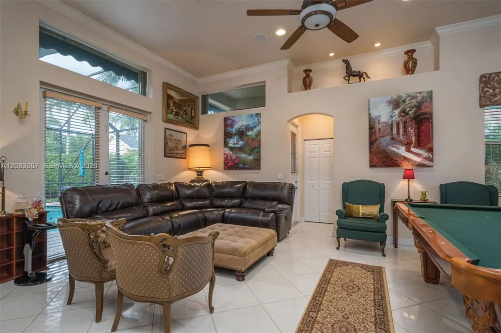 2552 Jardin Ln Weston, FL 33327