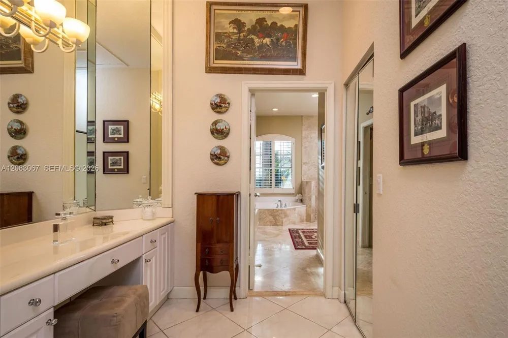2552 Jardin Ln Weston, FL 33327