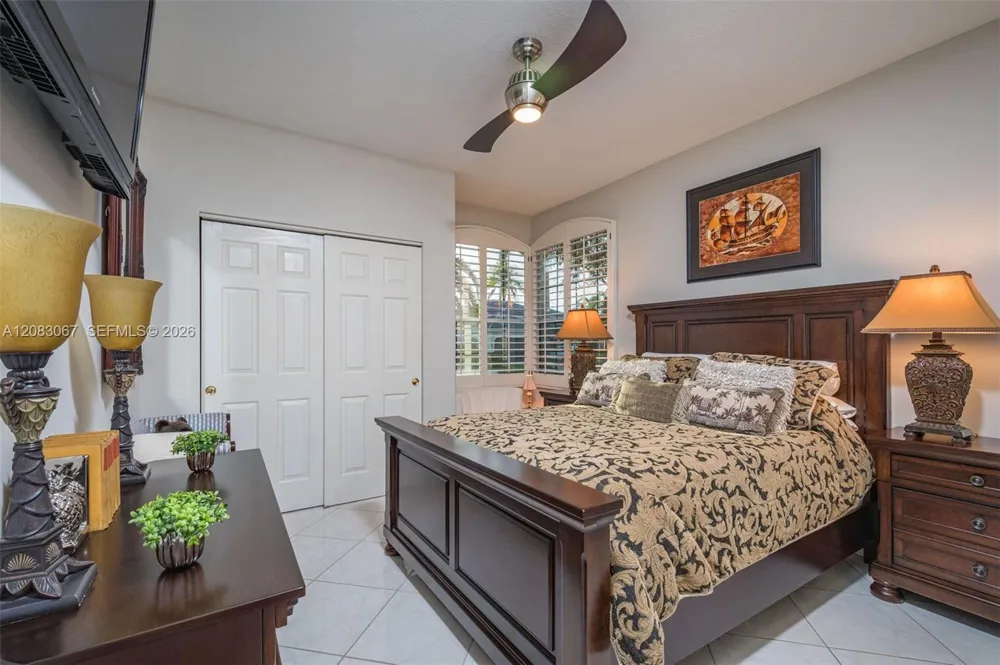 2552 Jardin Ln Weston, FL 33327