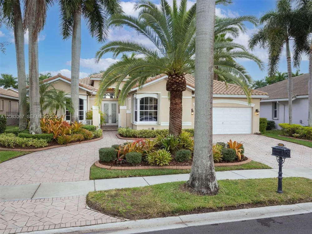 2552 Jardin Ln Weston, FL 33327
