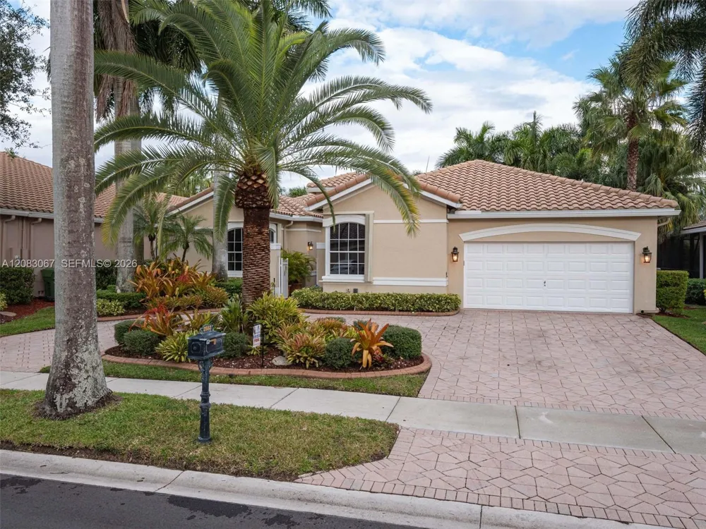 2552 Jardin Ln Weston, FL 33327
