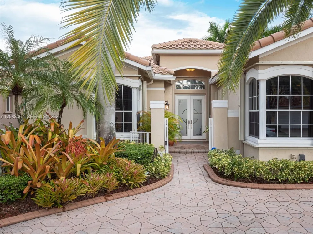 2552 Jardin Ln Weston, FL 33327