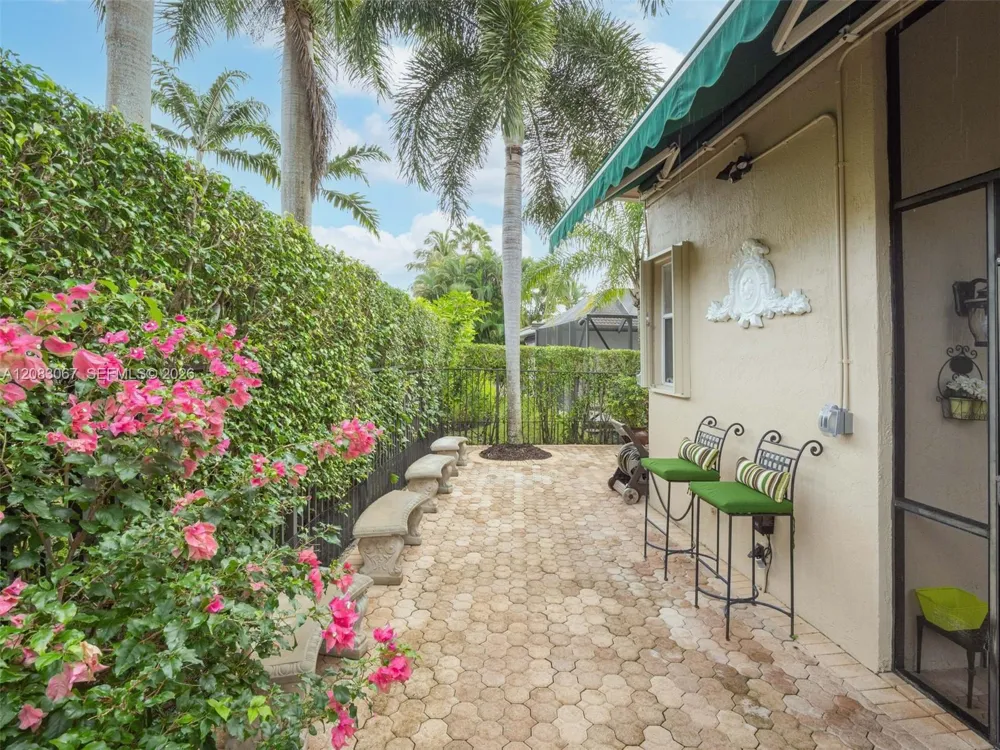 2552 Jardin Ln Weston, FL 33327