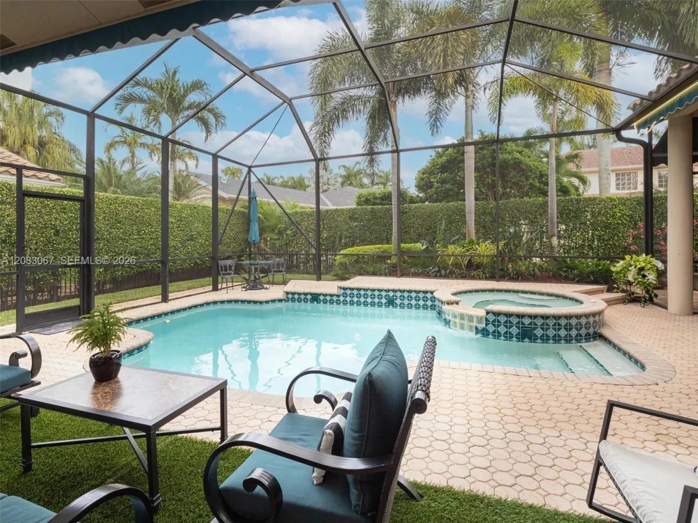 2552 Jardin Ln Weston, FL 33327