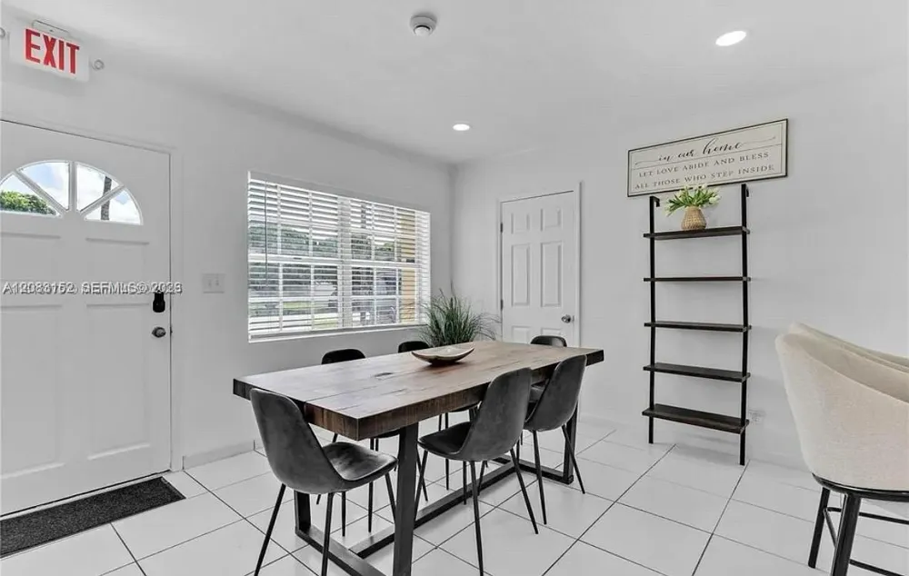6445 SW 22nd St Miramar, FL 33023
