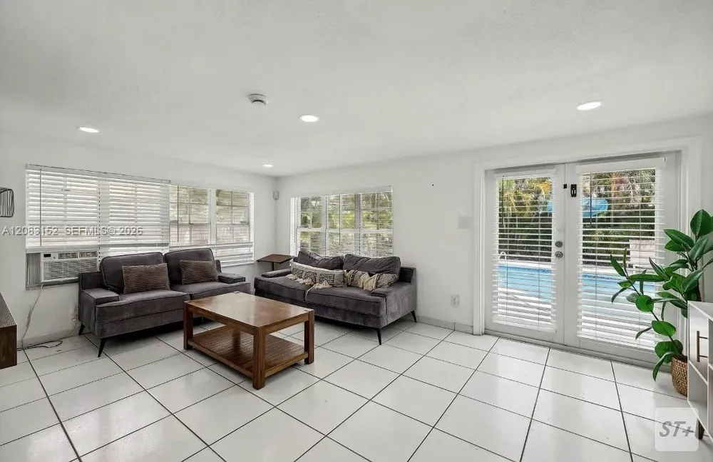 6445 SW 22nd St Miramar, FL 33023