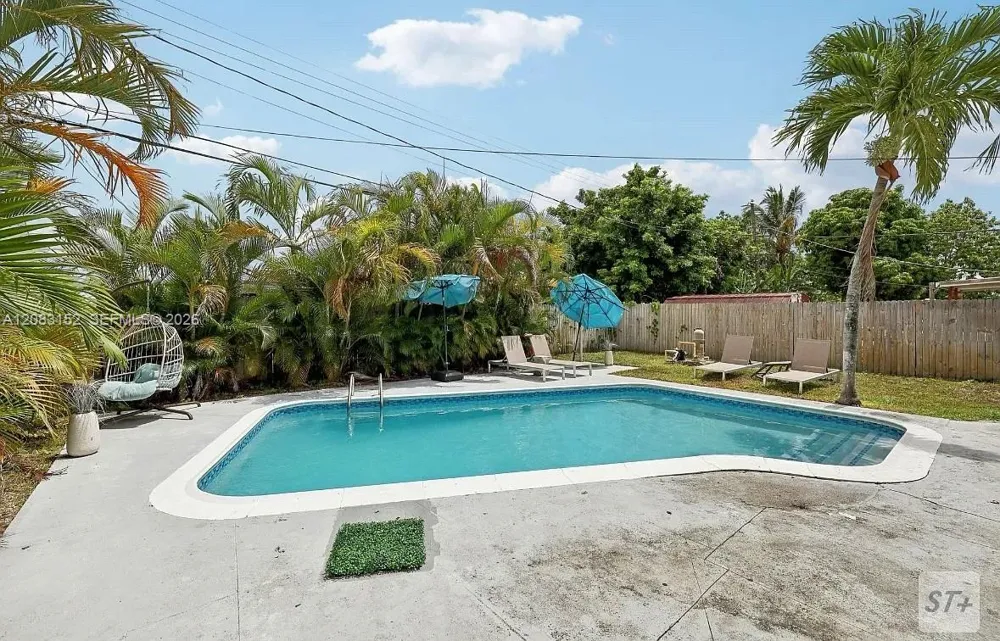 6445 SW 22nd St Miramar, FL 33023