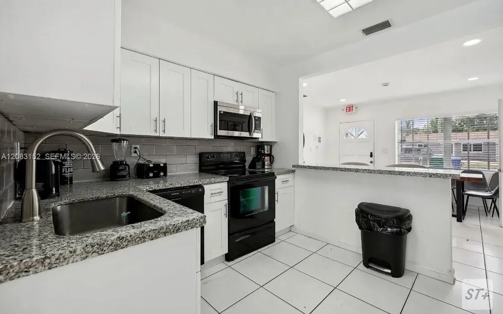 6445 SW 22nd St Miramar, FL 33023