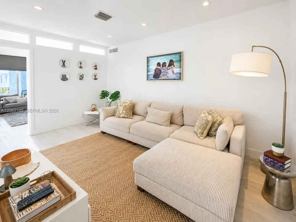 151 Crandon Blvd #405 Key Biscayne, FL 33149