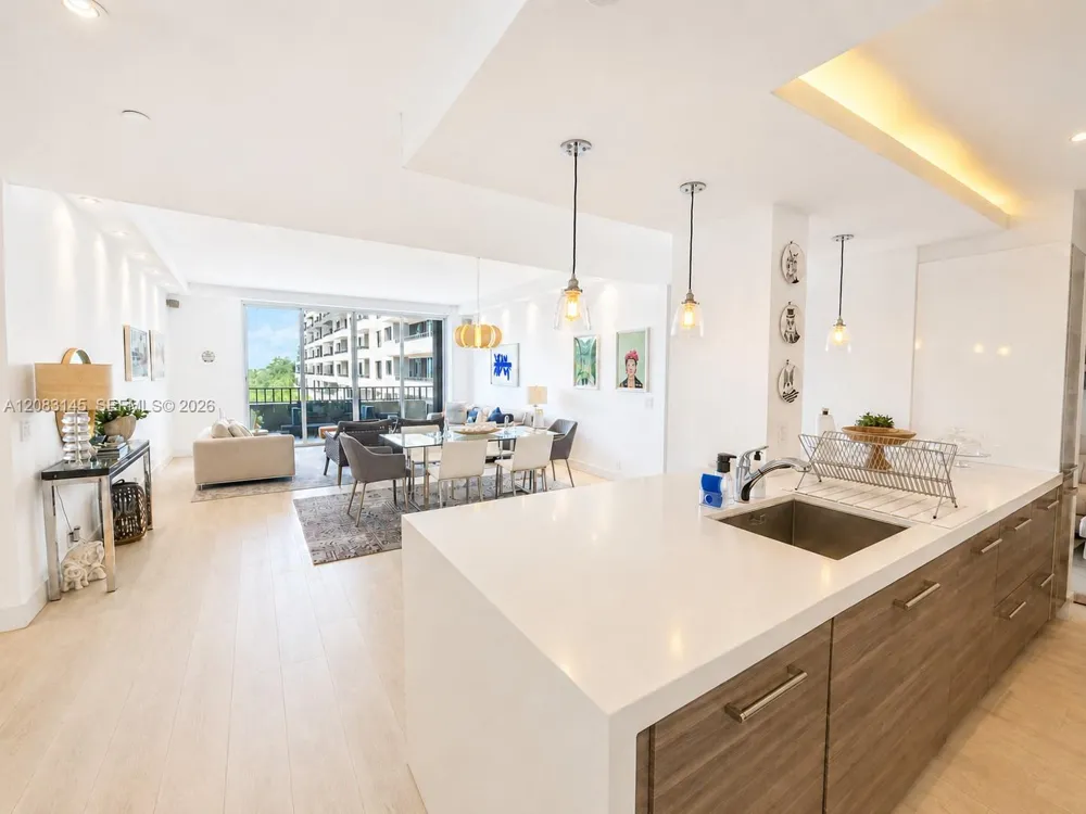 151 Crandon Blvd #405 Key Biscayne, FL 33149