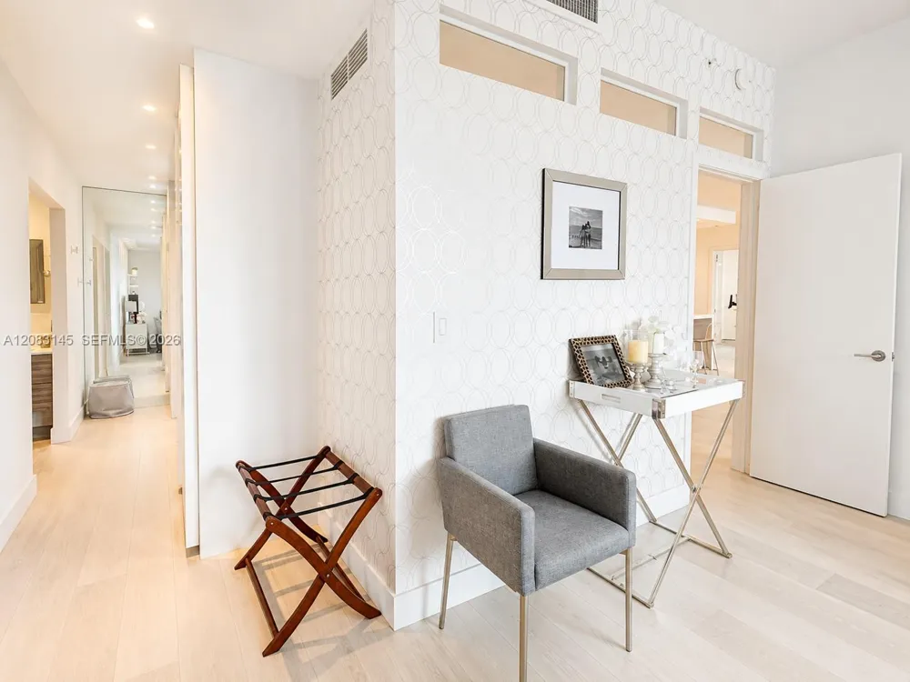 151 Crandon Blvd #405 Key Biscayne, FL 33149
