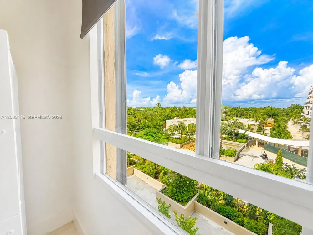151 Crandon Blvd #405 Key Biscayne, FL 33149