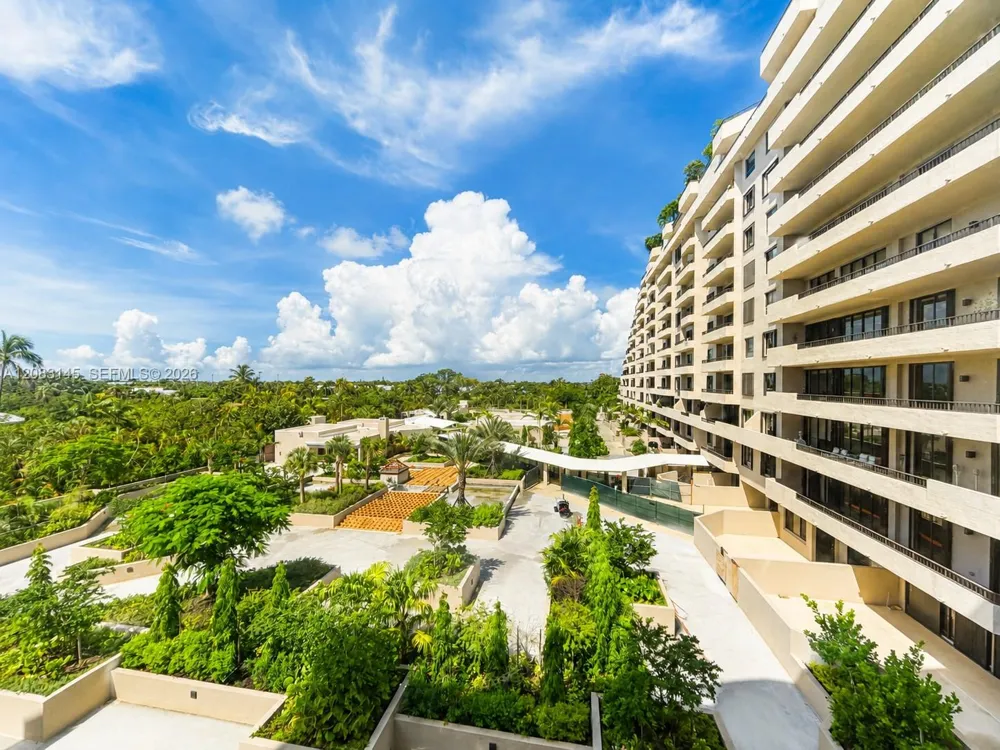 151 Crandon Blvd #405 Key Biscayne, FL 33149