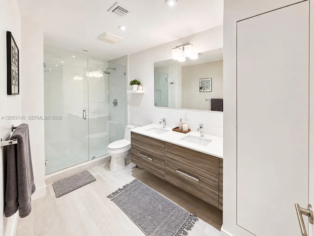 151 Crandon Blvd #405 Key Biscayne, FL 33149