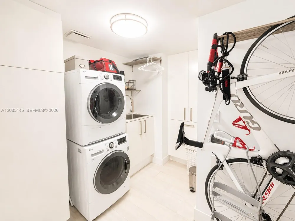 151 Crandon Blvd #405 Key Biscayne, FL 33149