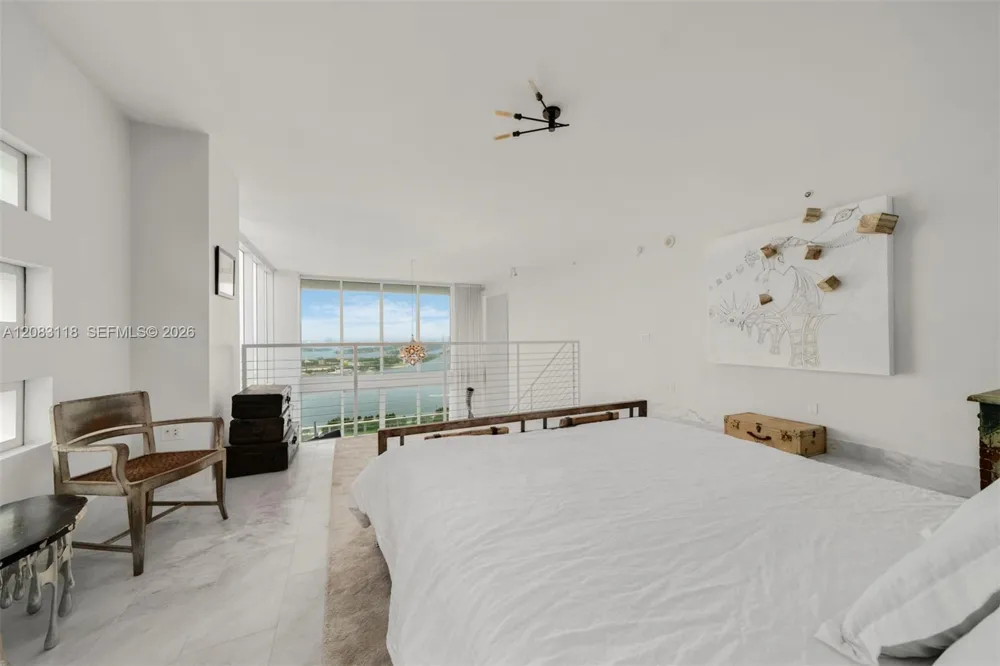 1040 Biscayne Blvd #3304 Miami, FL 33132