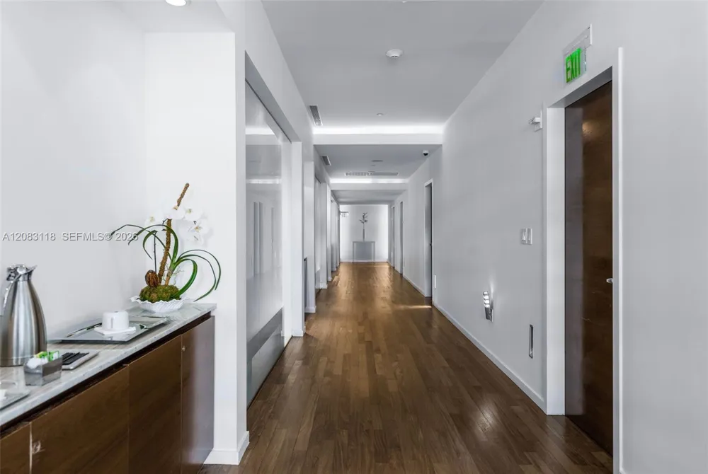 1040 Biscayne Blvd #3304 Miami, FL 33132