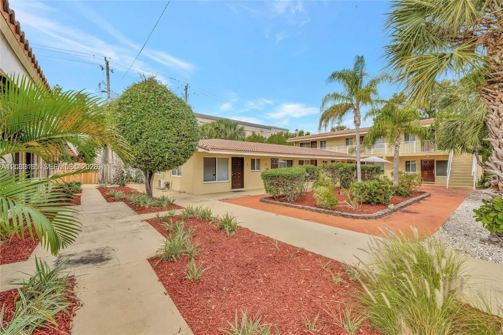 2901 Middle River Dr #5 Fort Lauderdale, FL 33306